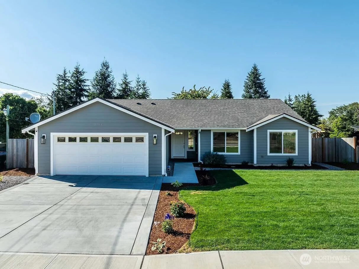 Property photo for 2586 Lincoln Avenue Se, Port Orchard