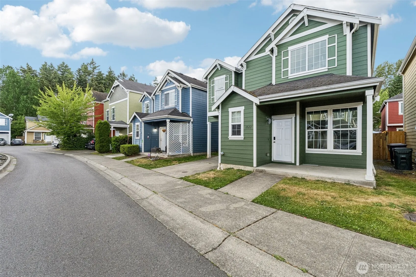 Property photo for 11522 7th Avenue Ct E, Tacoma photo 2
