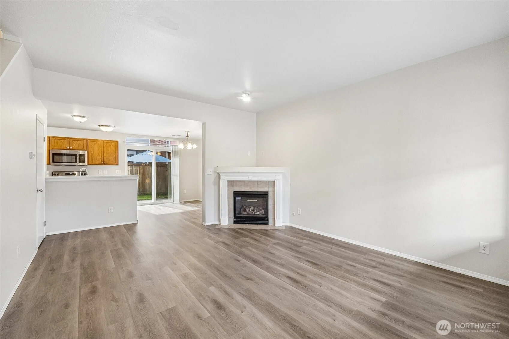 Property photo for 11522 7th Avenue Ct E, Tacoma photo 4