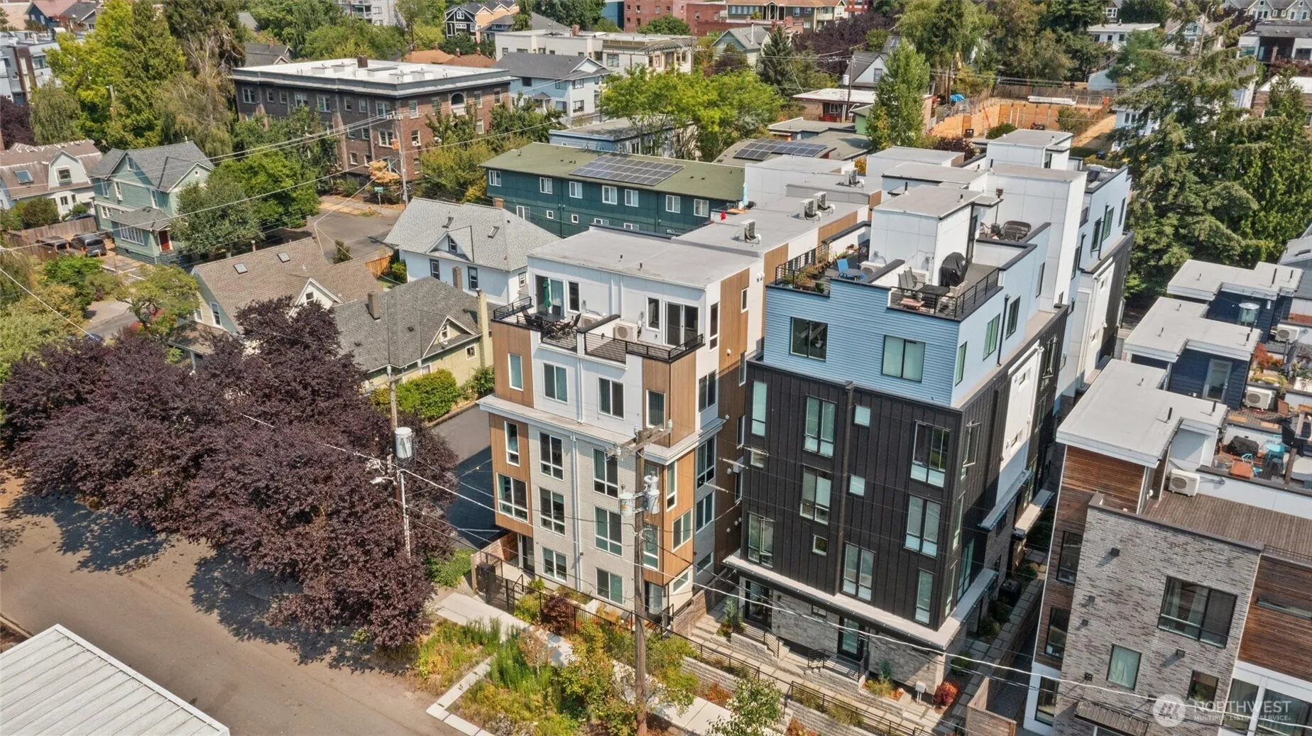 Property photo for 222 10th Avenue E #d, Seattle photo 2