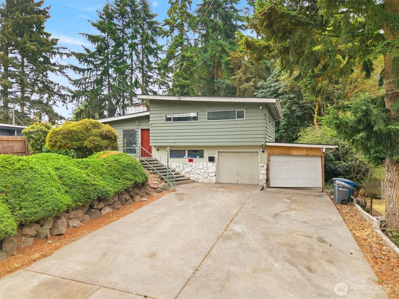 Property photo for 3219 S 166th Street, Sea Tac photo 2