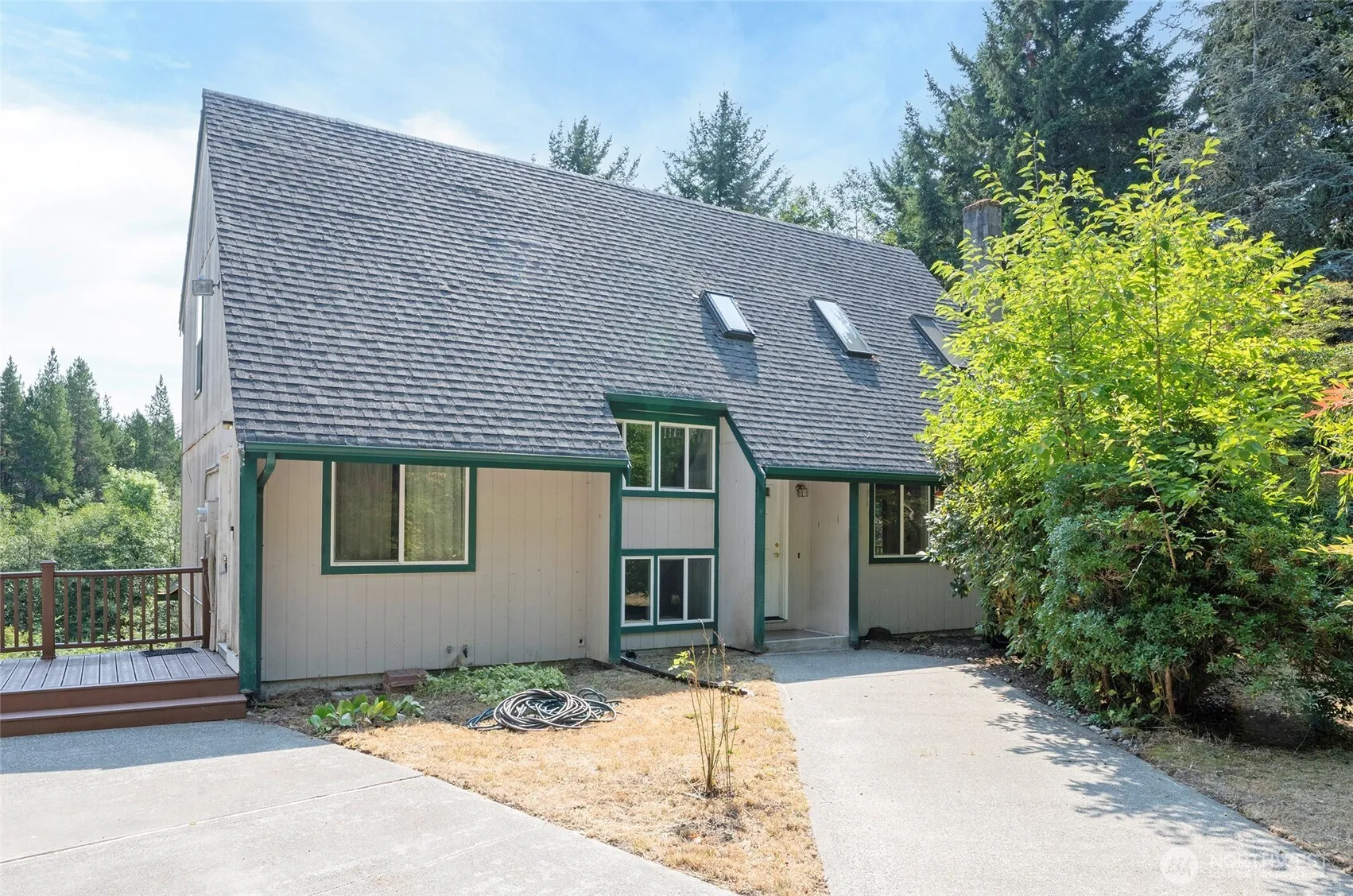 Property photo for 5724 Ne Puget Beach Road Ne, Olympia photo 2