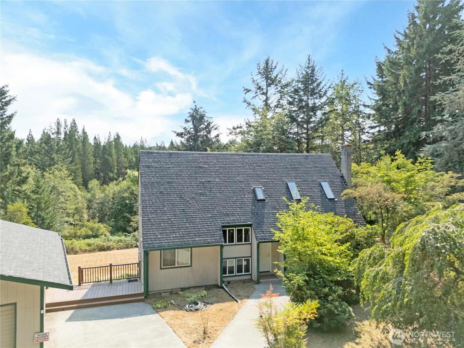 Property photo for 5724 Ne Puget Beach Road Ne, Olympia photo 3