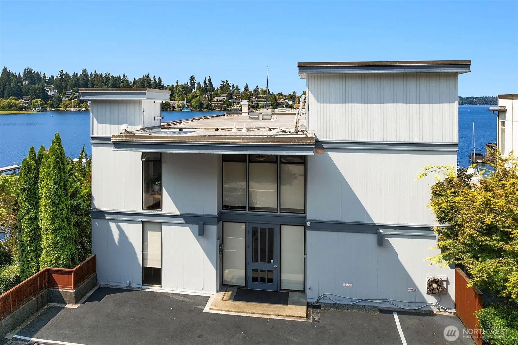Property photo for 4561 Lake Washington Boulevard Ne #306, Kirkland photo 3