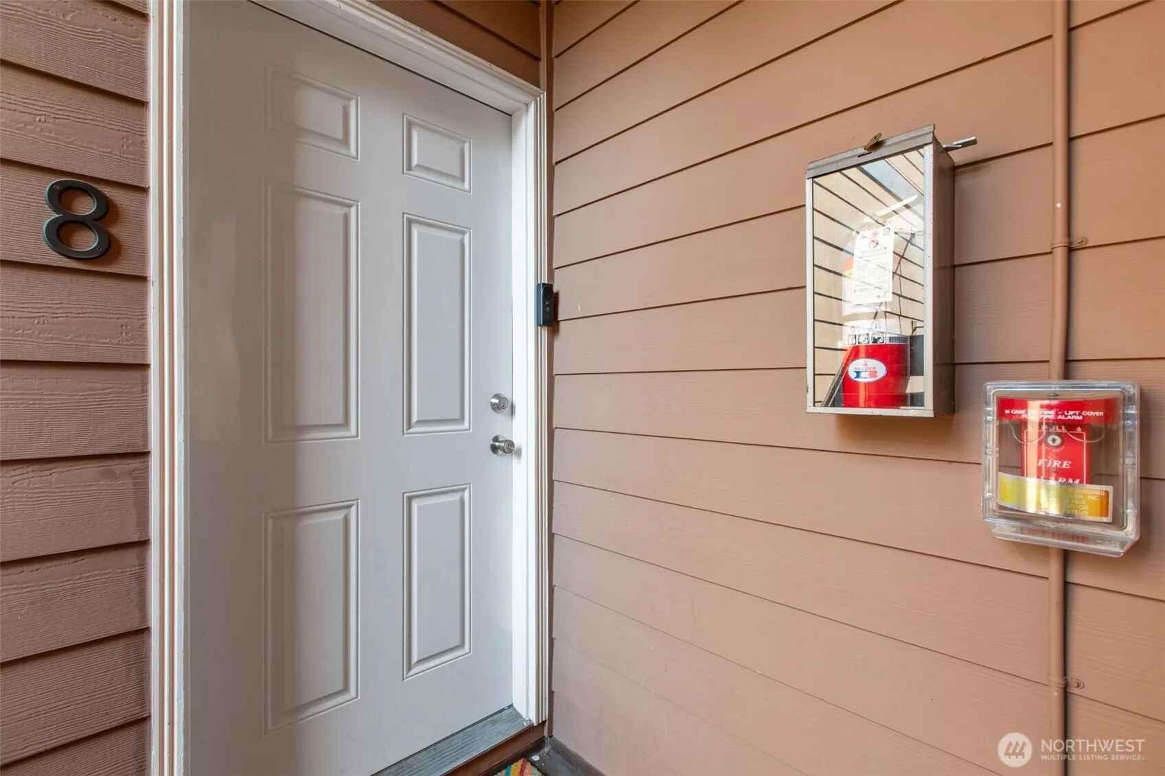 Property photo for 17430 Ambaum Boulevard S #8, Seattle photo 3