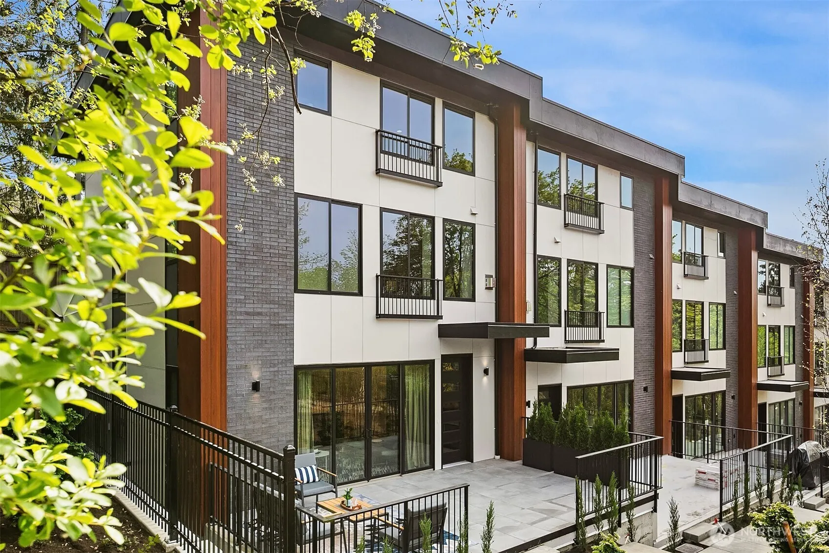 Property photo for 278 118th Avenue Se, Bellevue