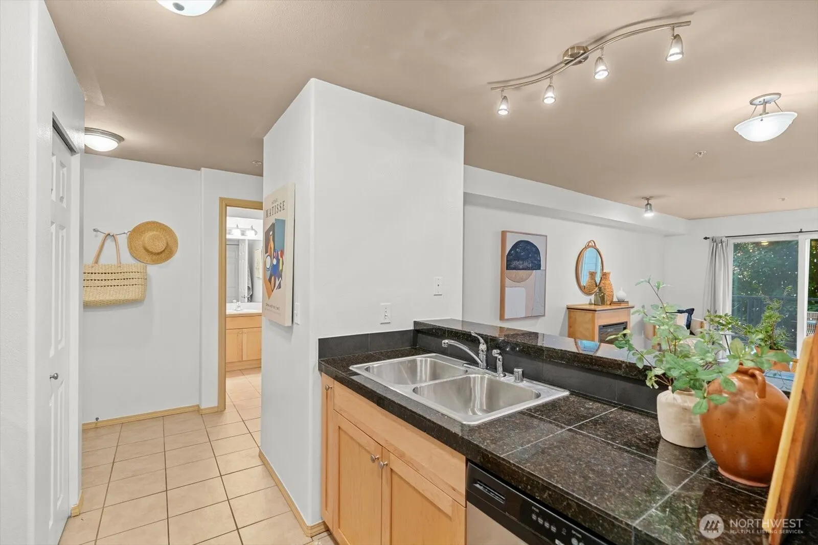Property photo for 9057 Greenwood Avenue N #306, Seattle photo 5