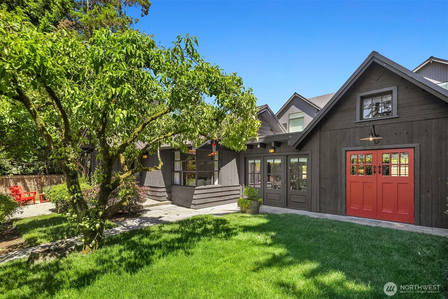 Property photo for 1426 37th Avenue E, Seattle
