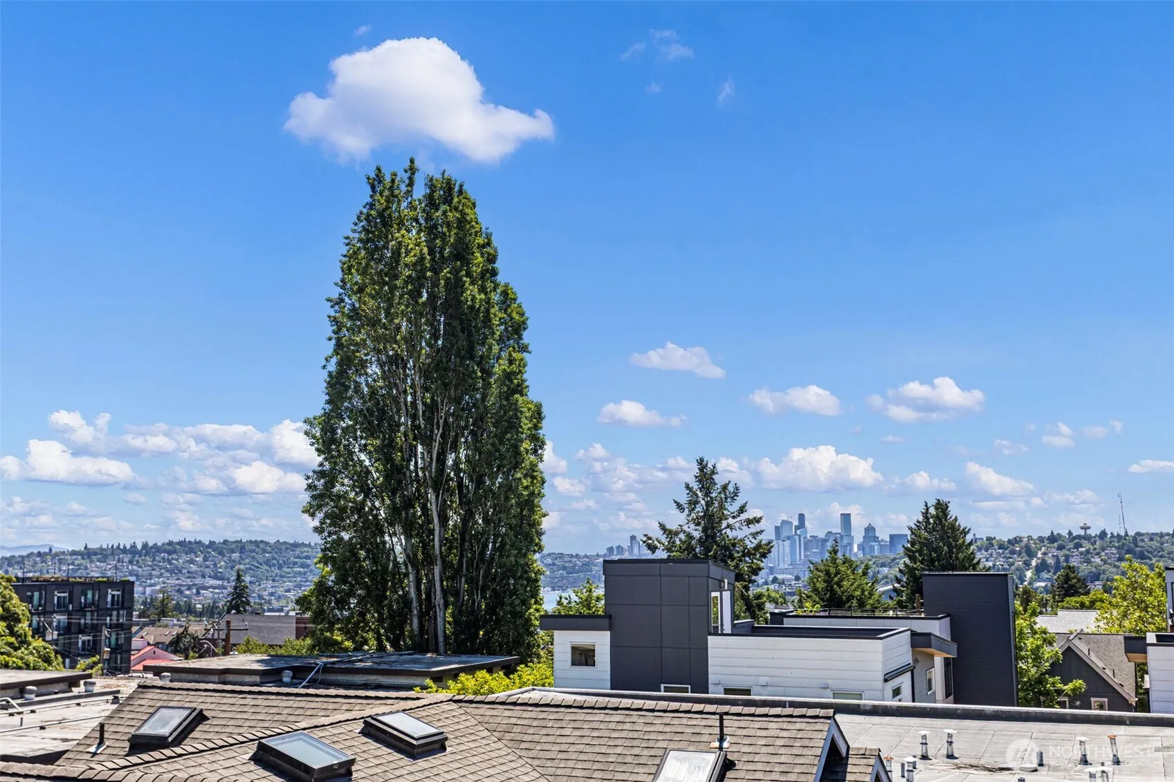 Property photo for 4432 Dayton Avenue N, Seattle