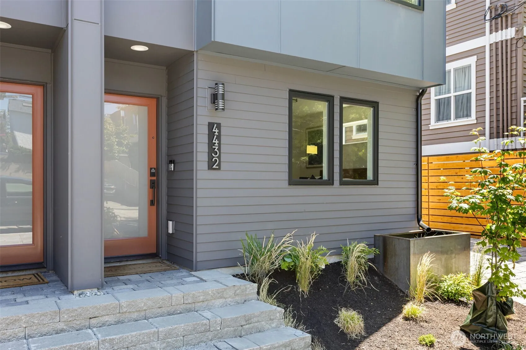 Property photo for 4432 Dayton Avenue N, Seattle photo 5