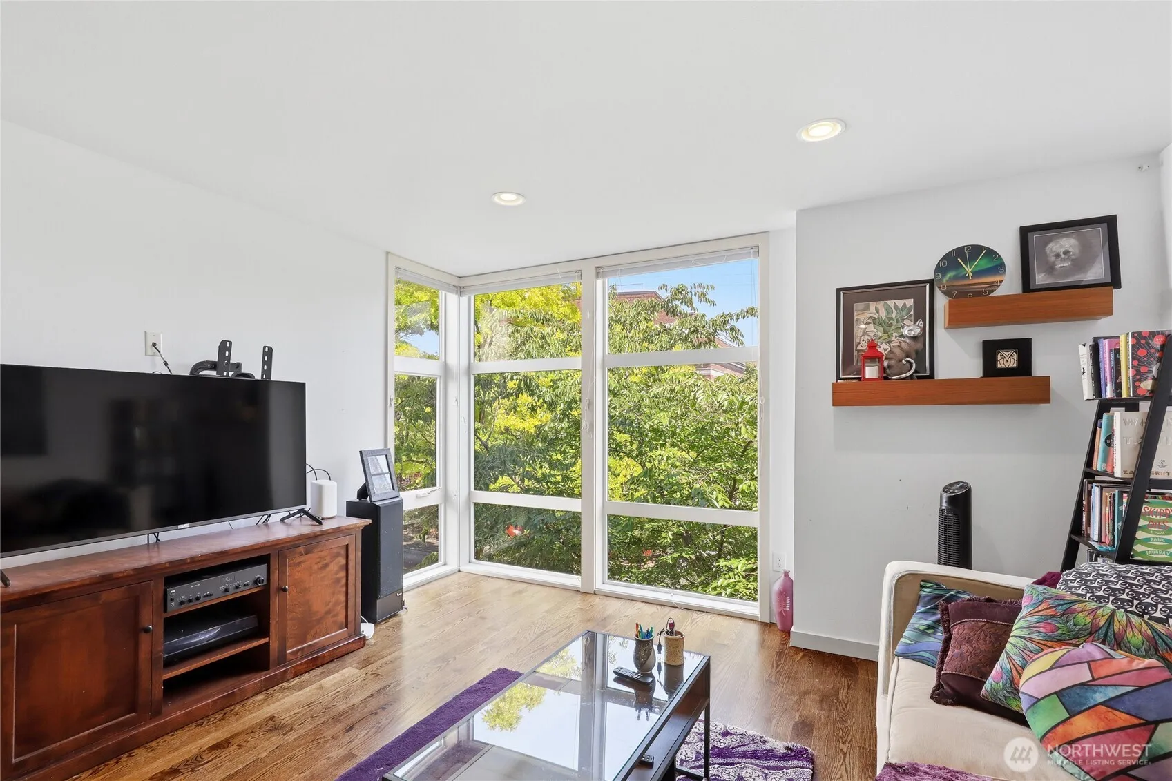 Property photo for 165 20th Avenue, Seattle photo 4