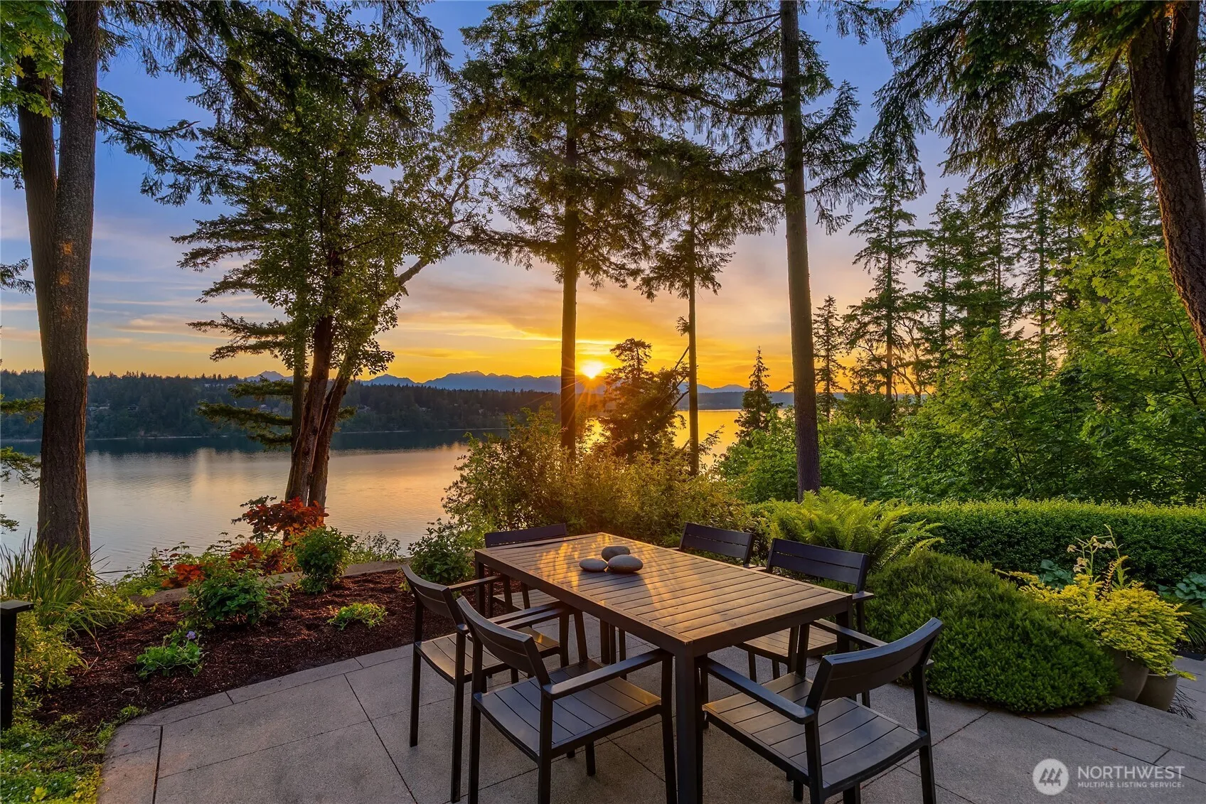Property photo for 7733 Hansen Road Ne, Bainbridge Island photo 4