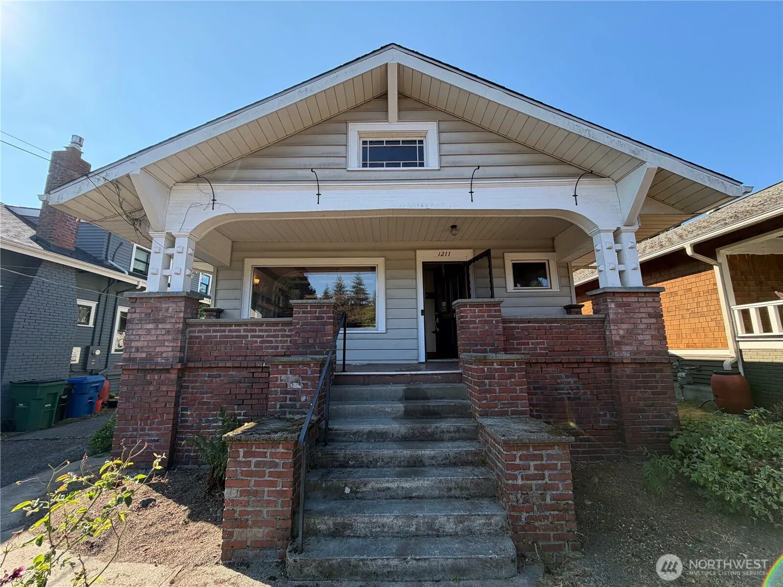 Property photo for 1211 N 50th Street, Seattle