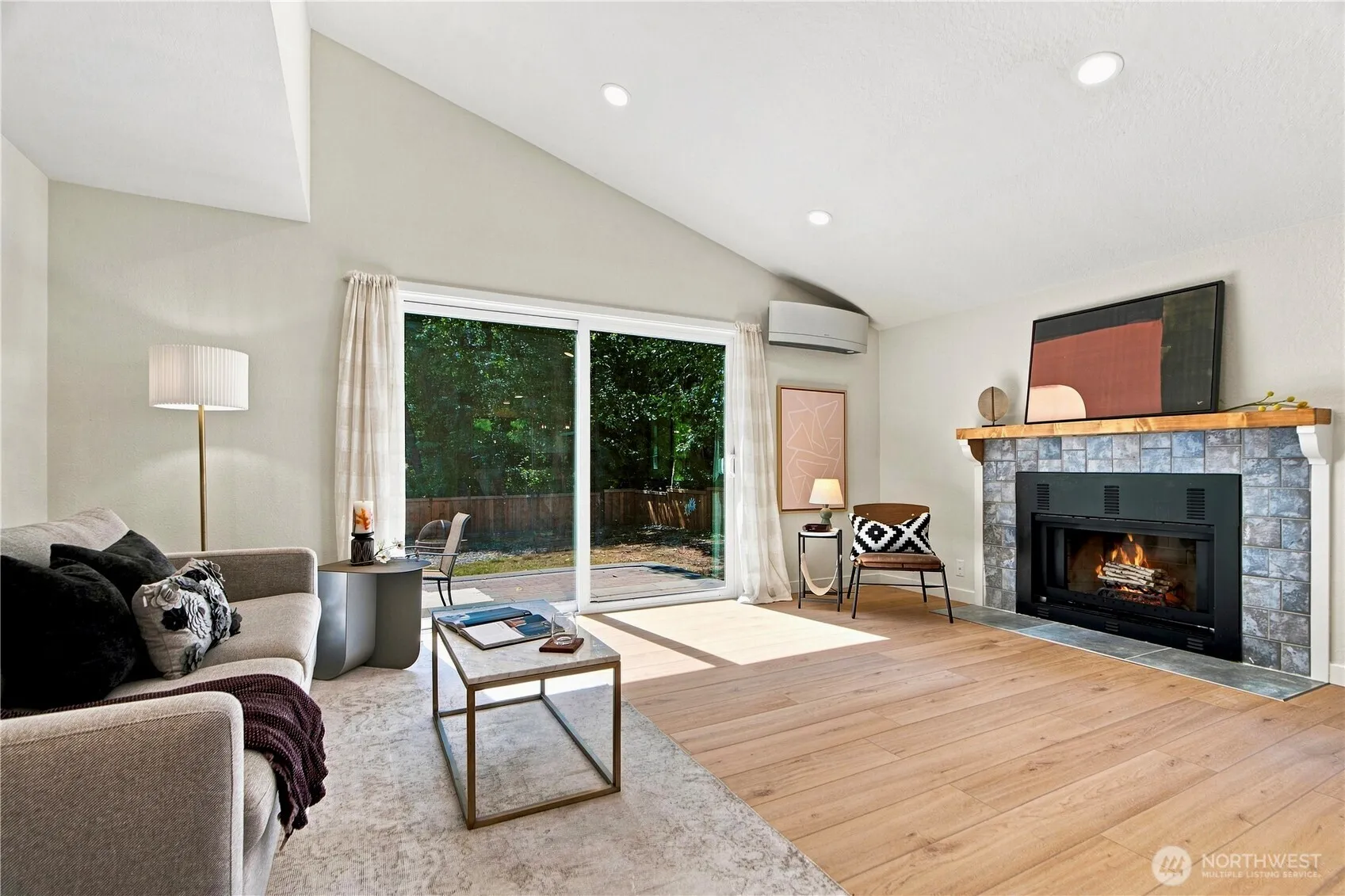 Property photo for 13430 33rd Place W #unit B, Lynnwood photo 3