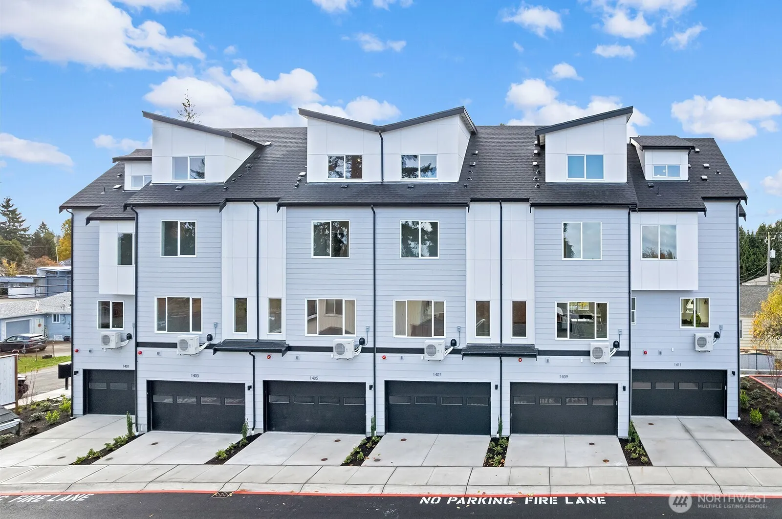 Property photo for 1419 Sw 111th Lane, Seattle