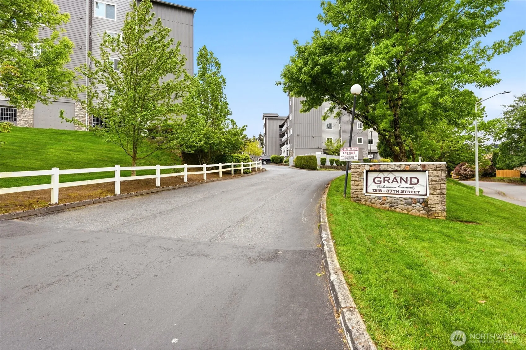Property photo for 1318 37th Street #3-534, Everett photo 2