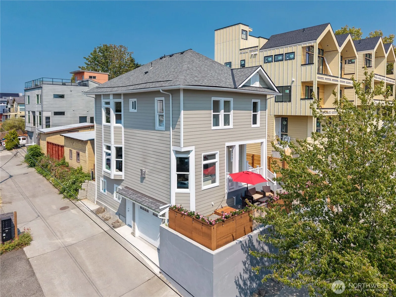 Property photo for 2216 E Fir Street, Seattle photo 3
