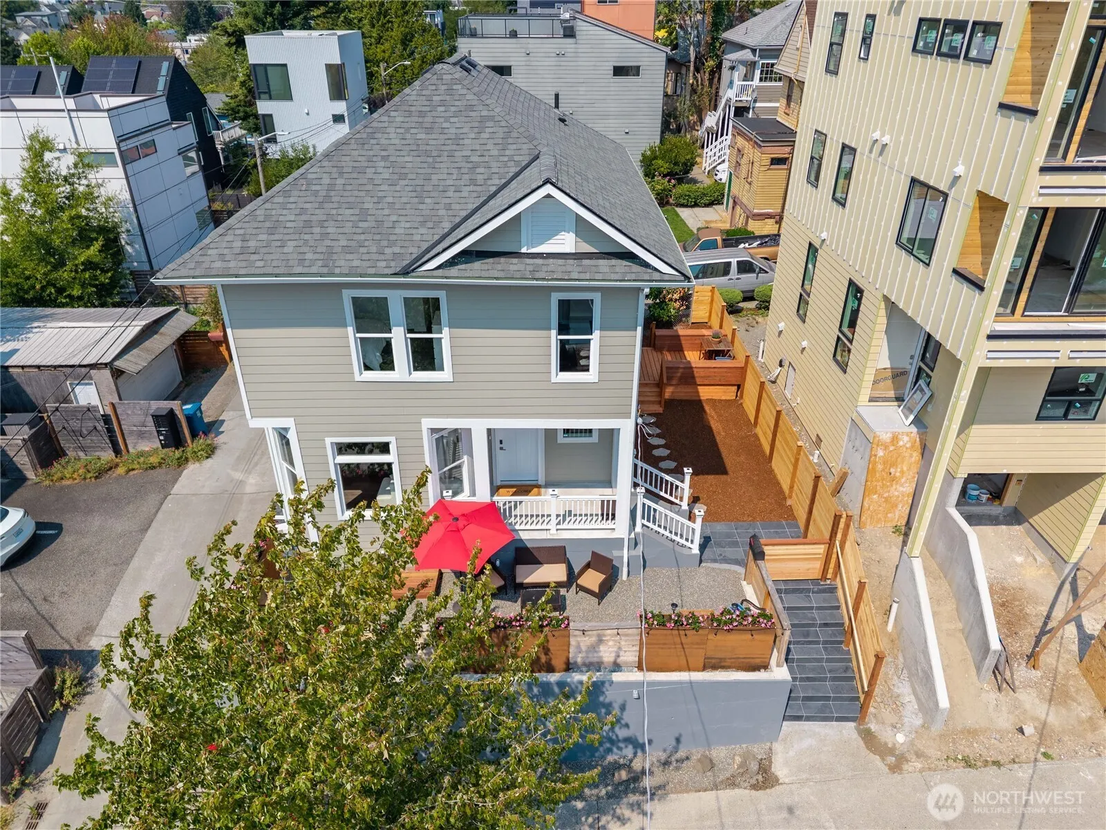 Property photo for 2216 E Fir Street, Seattle photo 4