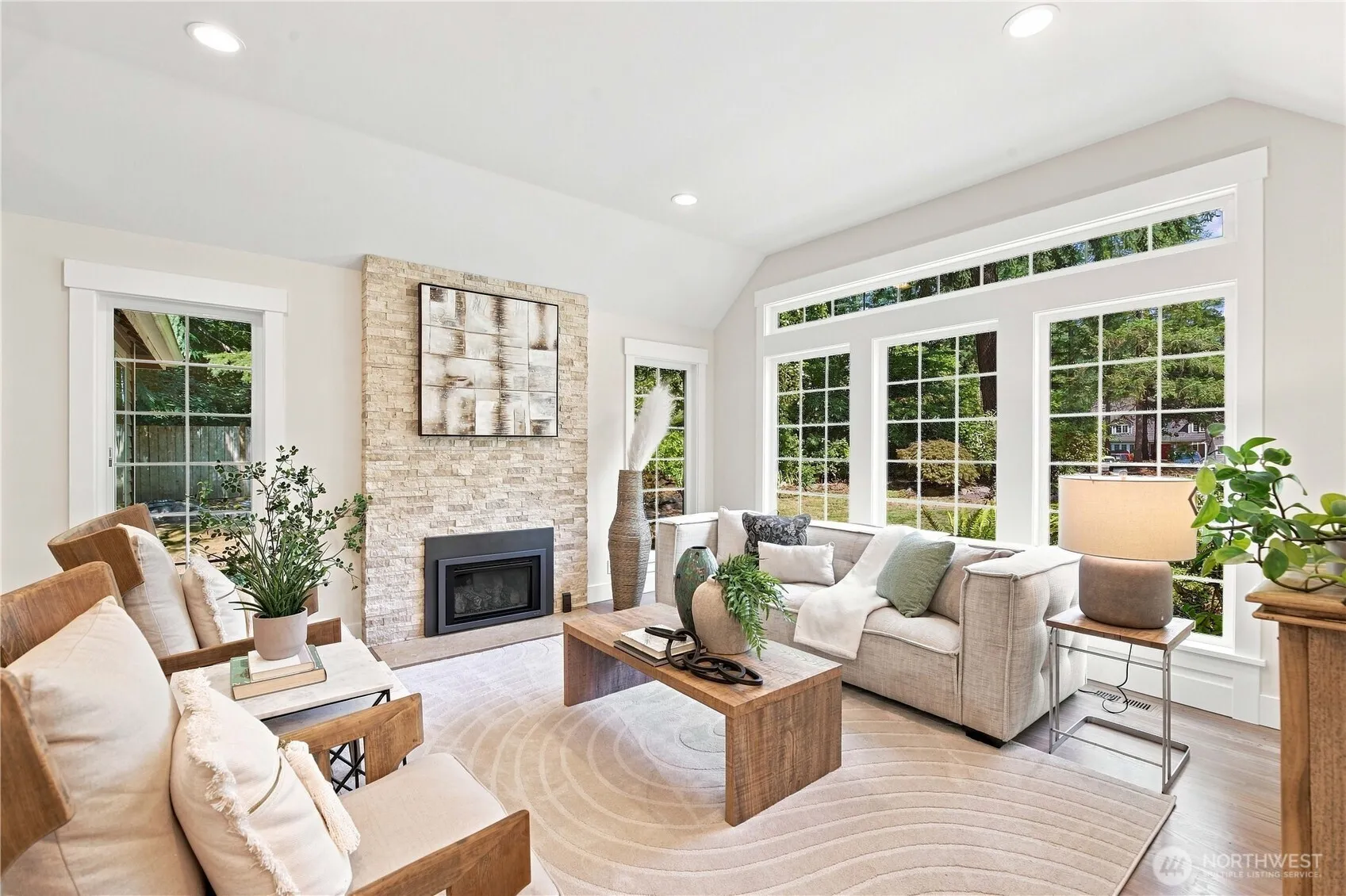 Property photo for 22011 Ne 27th Place, Sammamish photo 3
