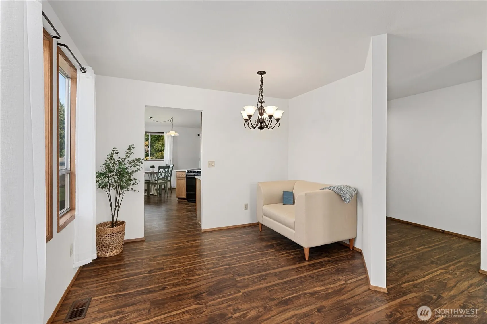 Property photo for 35002 14th Avenue Sw, Federal Way photo 5