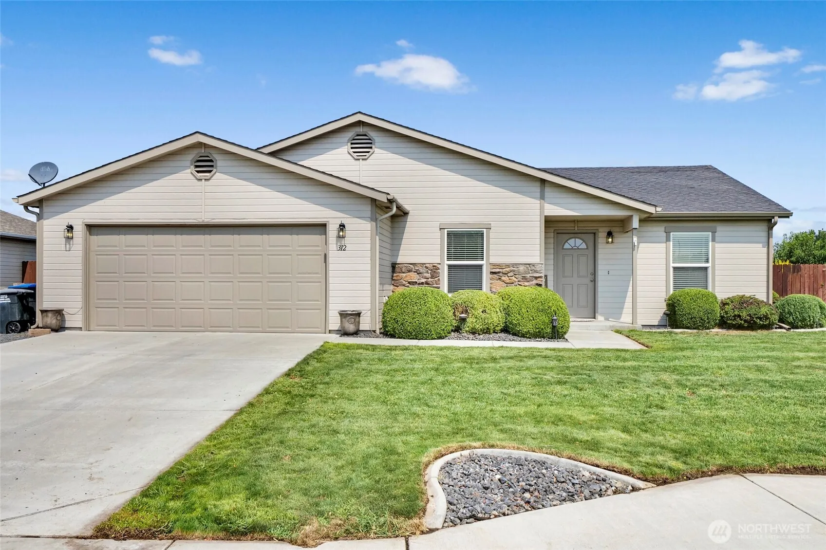 Property photo for 312 E Linden Avenue, Moses Lake