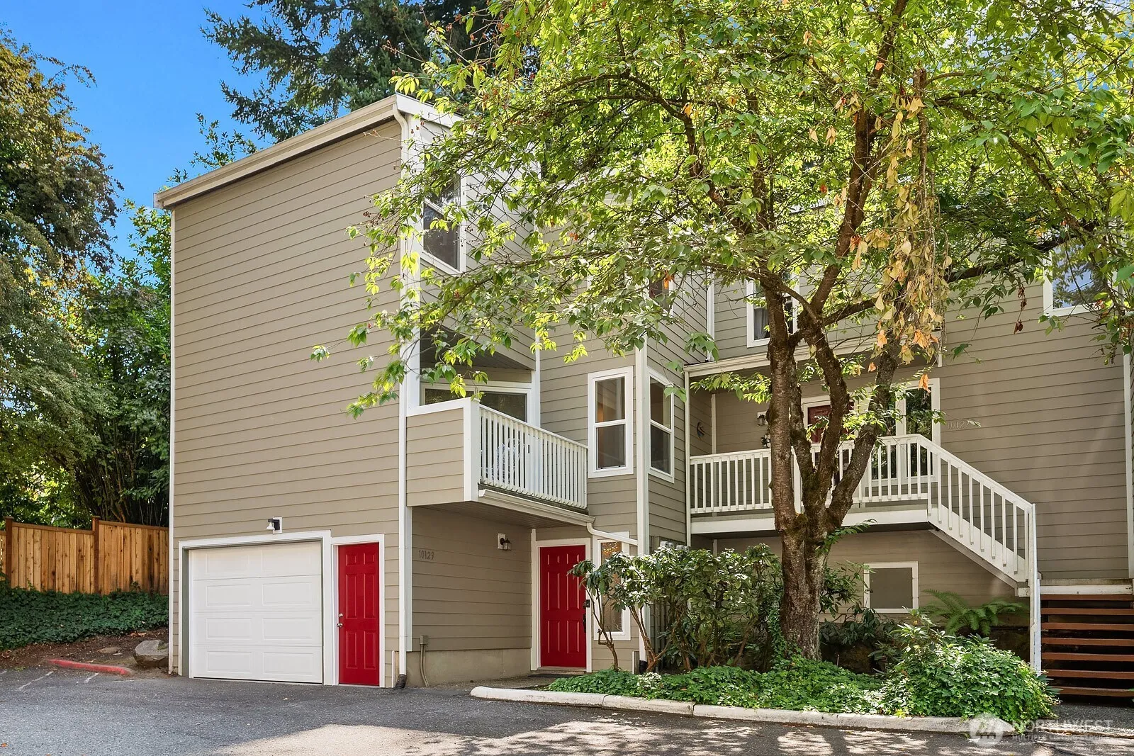Property photo for 10129 Ne 124th Place, Kirkland