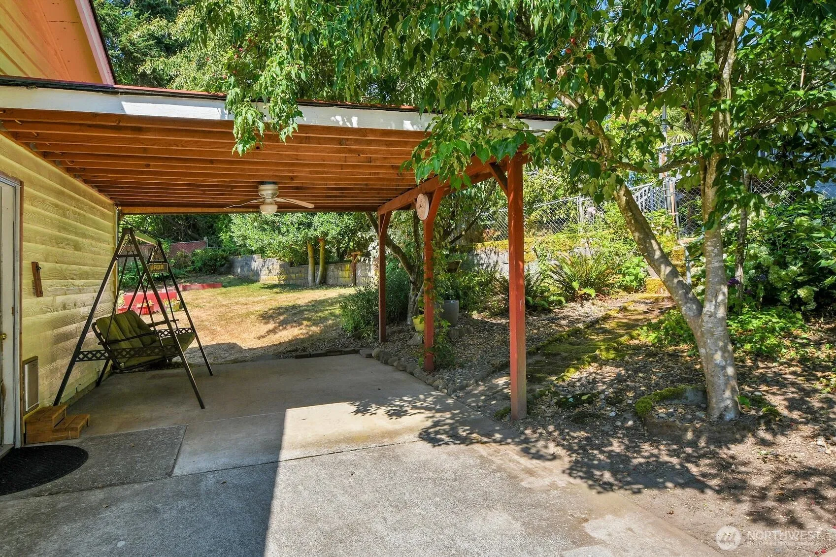 Property photo for 1906 114th Drive Se, Lake Stevens photo 3