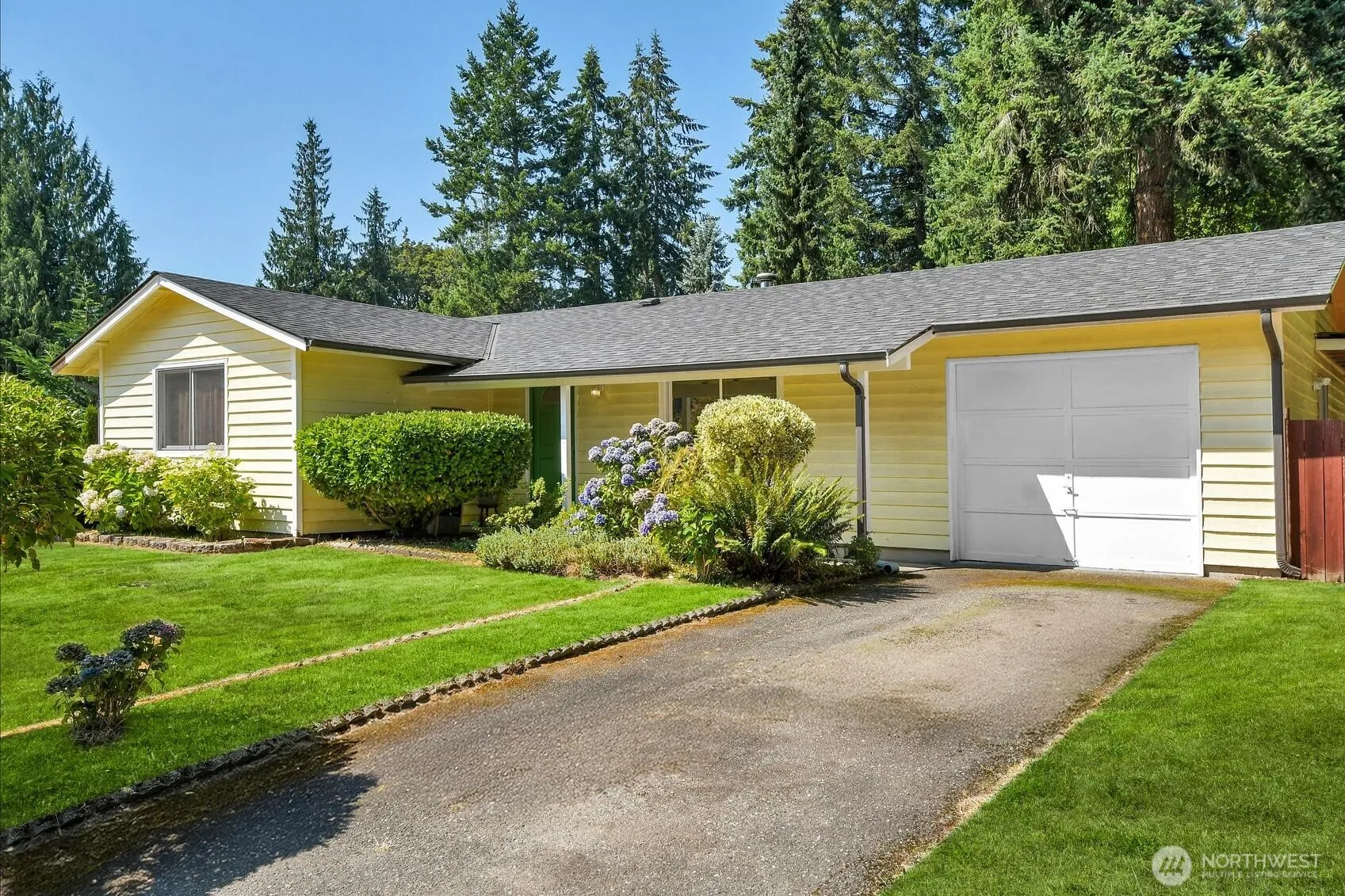 Property photo for 1906 114th Drive Se, Lake Stevens