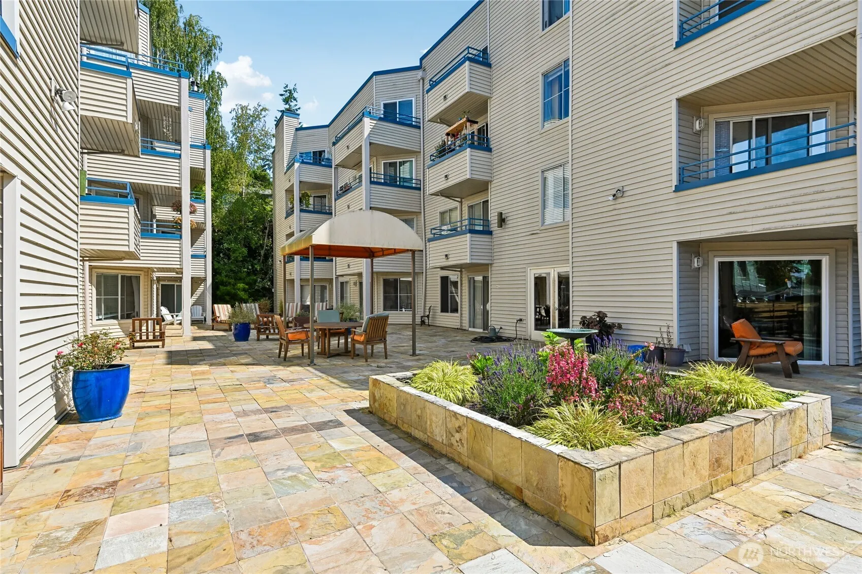 Property photo for 6960 California Avenue Sw #a109, Seattle