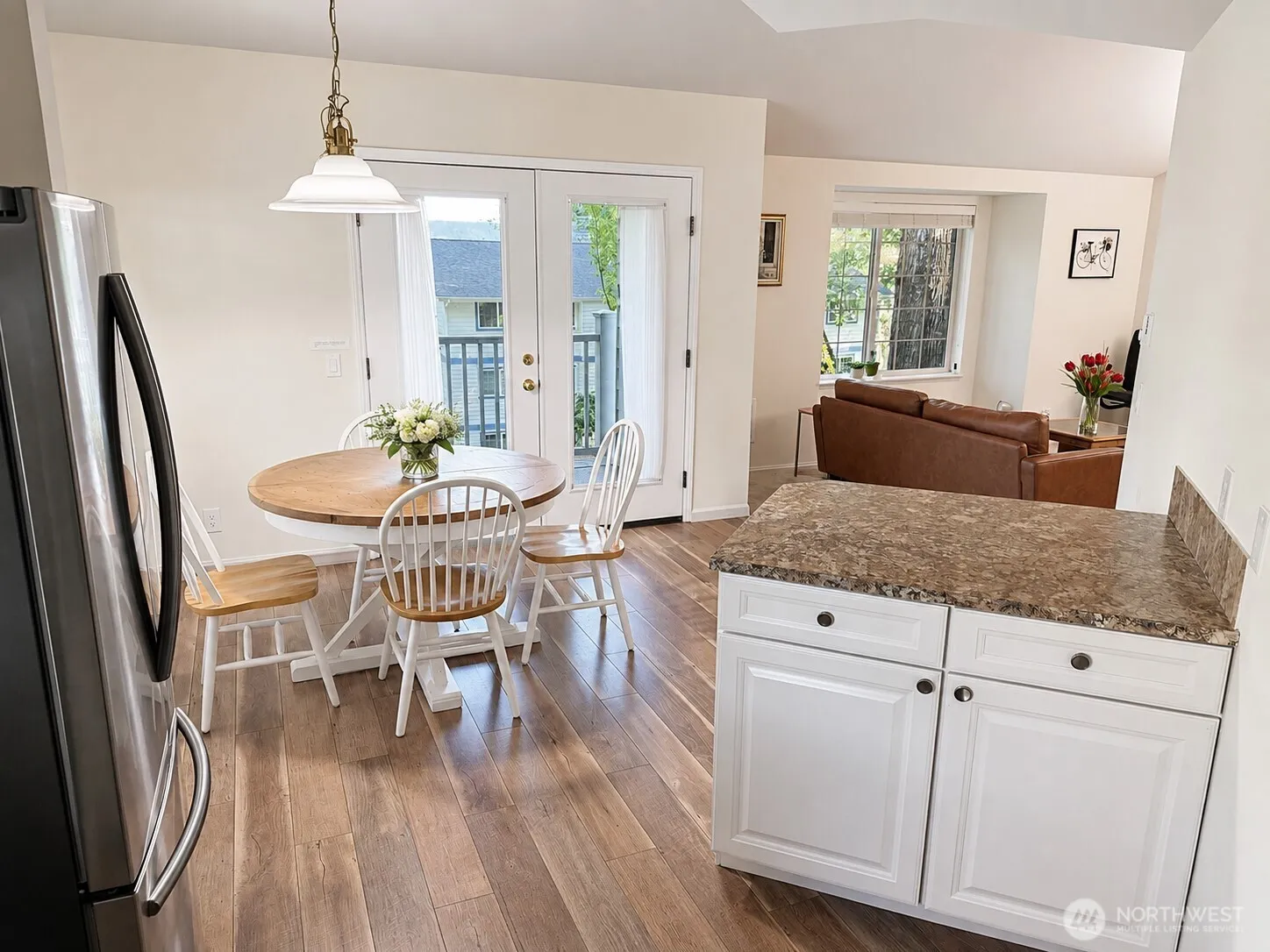 Property photo for 8653 Avondale Rd Ne #d208, Redmond photo 5