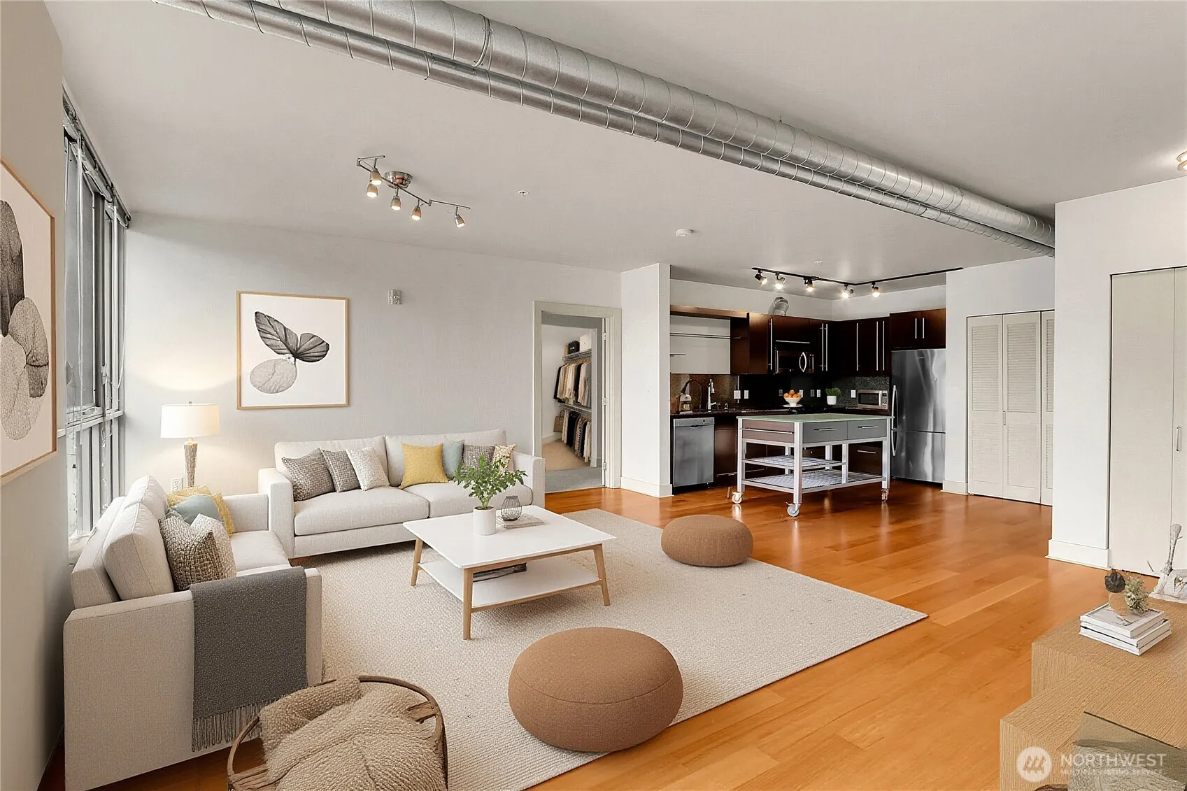 Property photo for 530 Broadway E #210, Seattle photo 3
