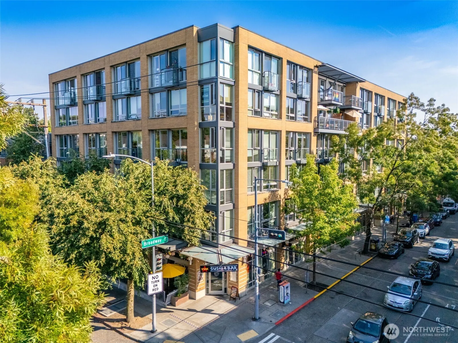 Property photo for 530 Broadway E #210, Seattle