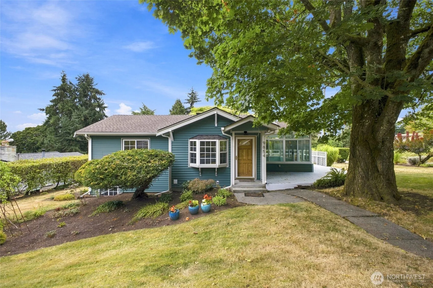 Property photo for 9854 Occidental Avenue S, Seattle