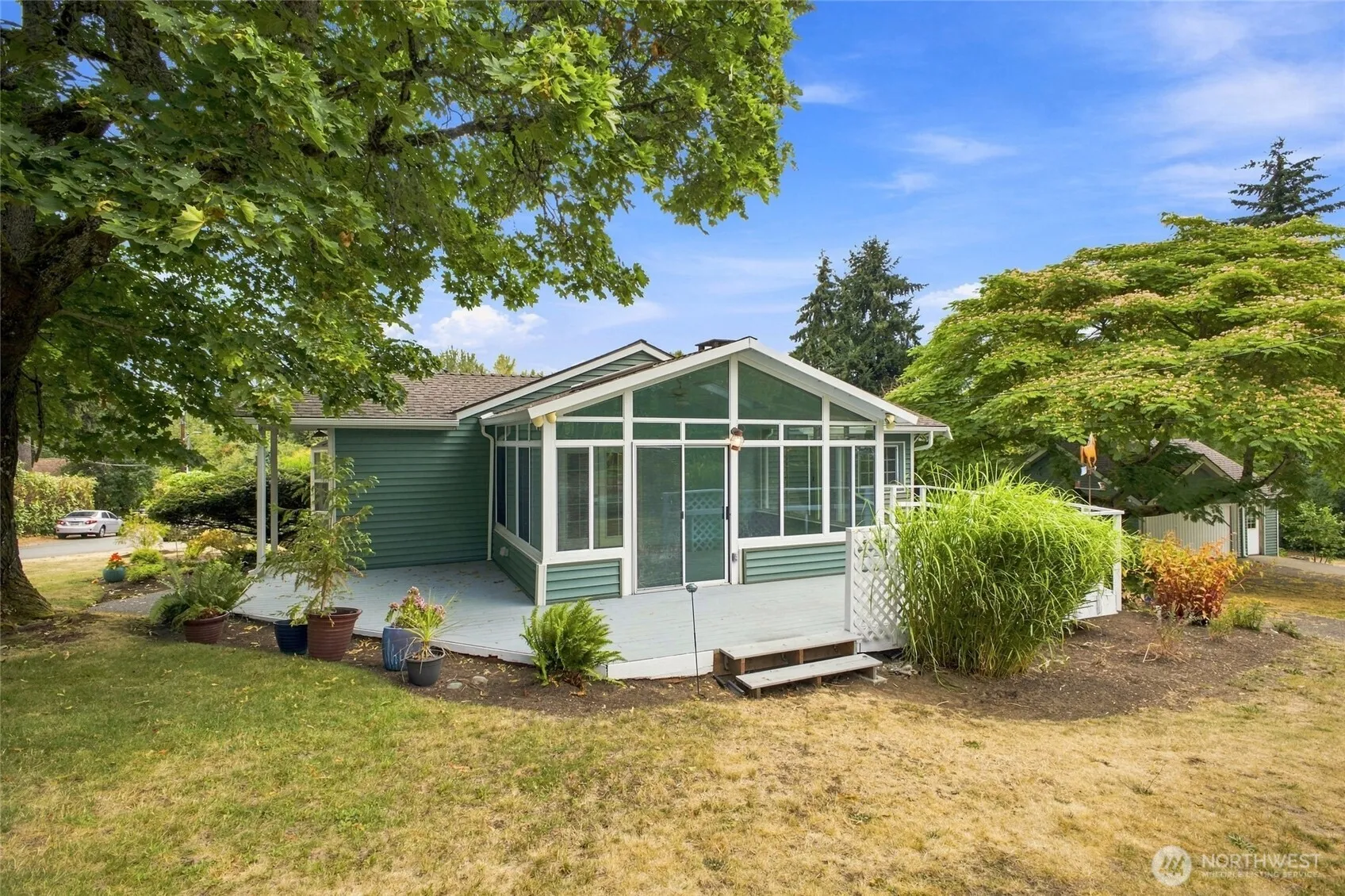 Property photo for 9854 Occidental Avenue S, Seattle photo 4
