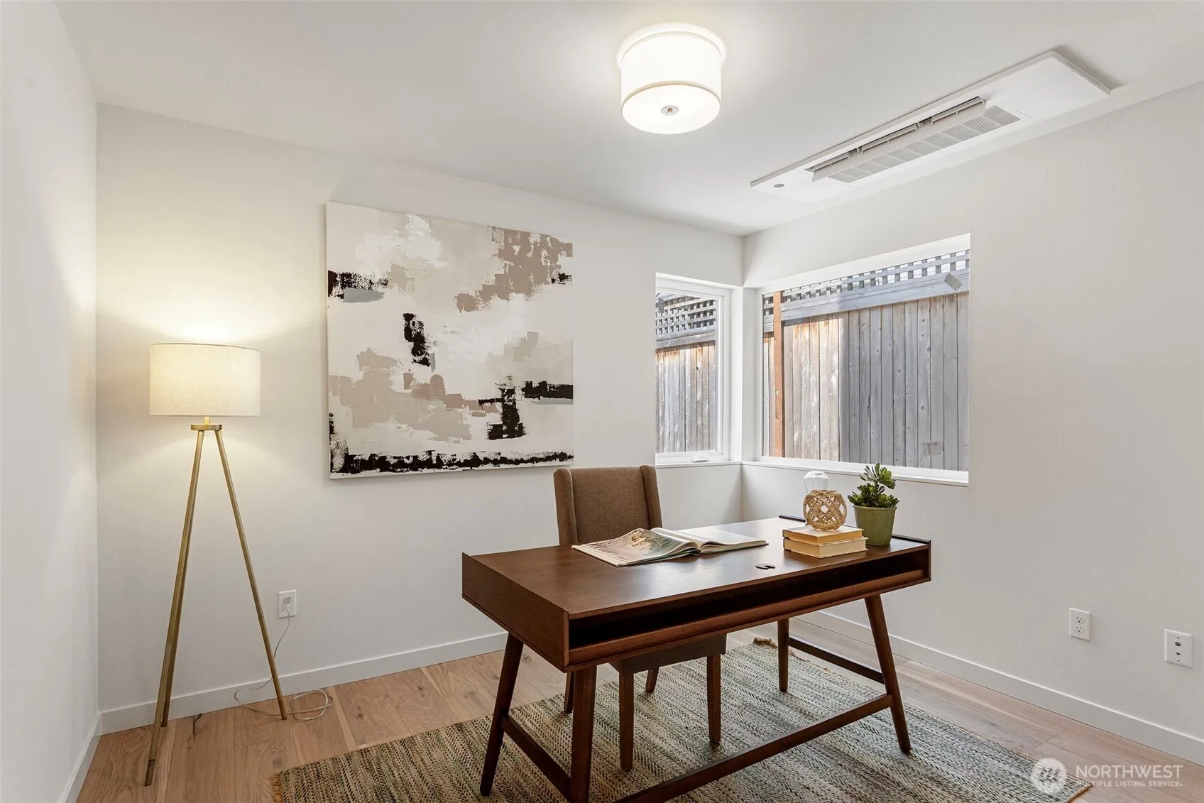 Property photo for 8039 Wallingford Avenue N #b, Seattle photo 3