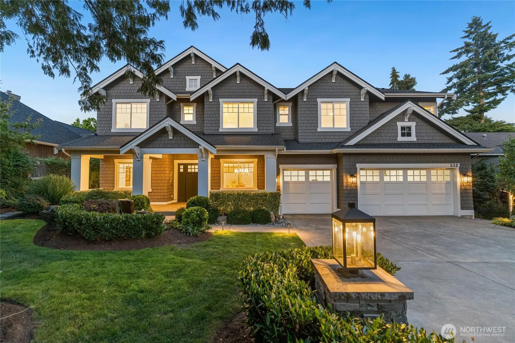 Property photo for 532 96th Avenue Ne, Bellevue
