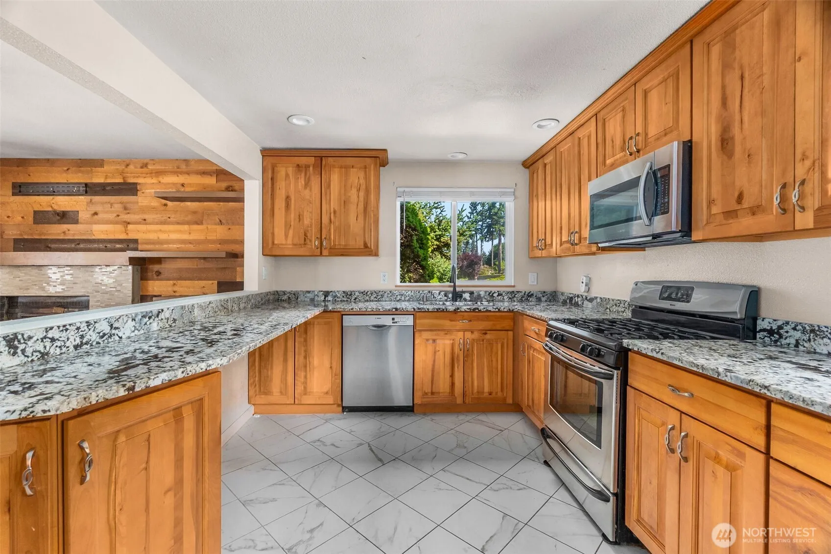 Property photo for 21603 125th Street Ct E, Bonney Lake photo 3