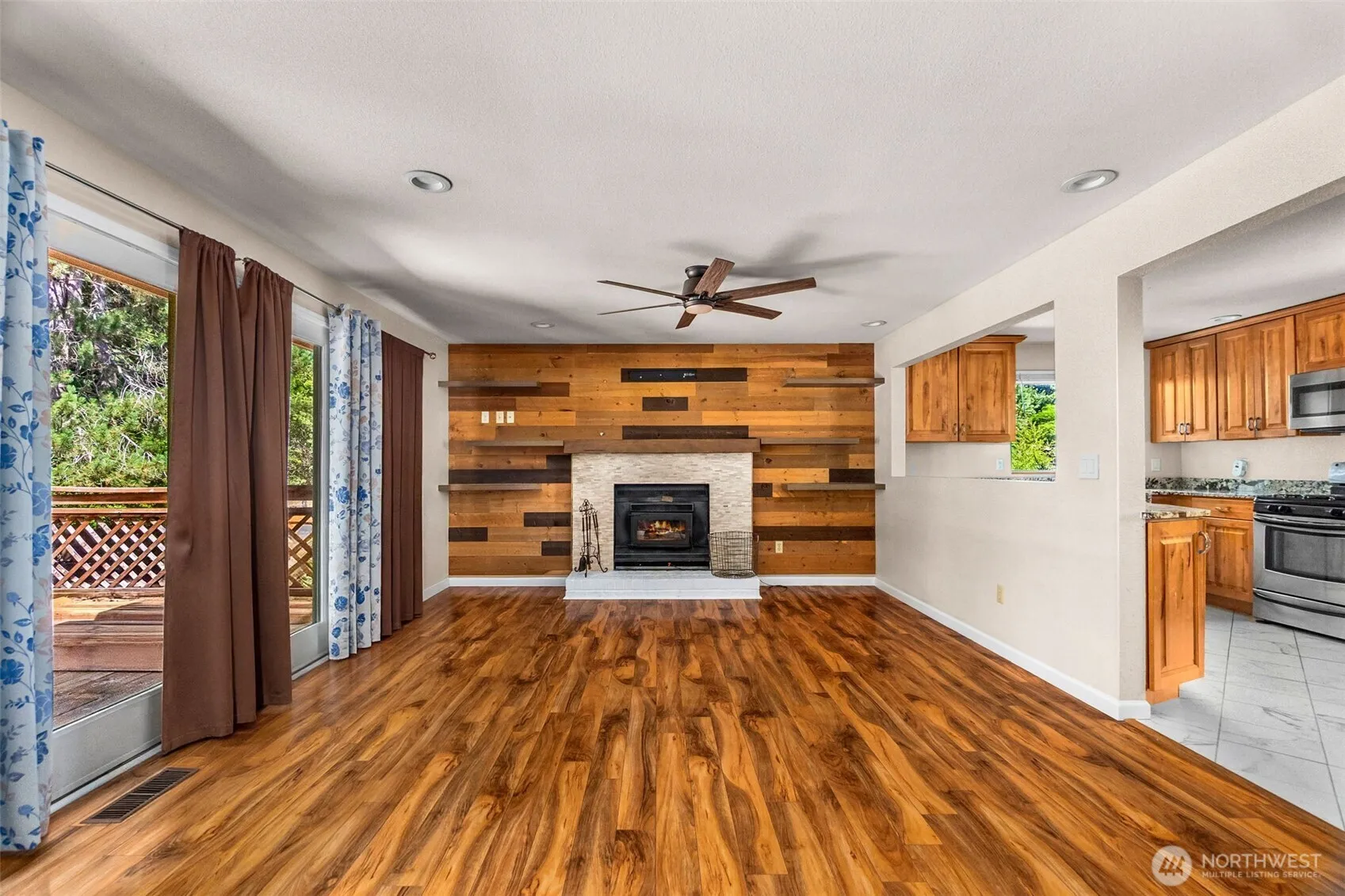 Property photo for 21603 125th Street Ct E, Bonney Lake photo 2