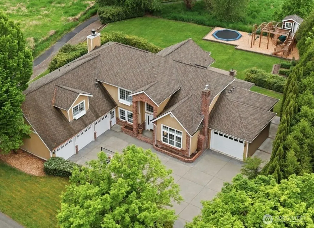 Property photo for 4511 238th Place Se, Sammamish