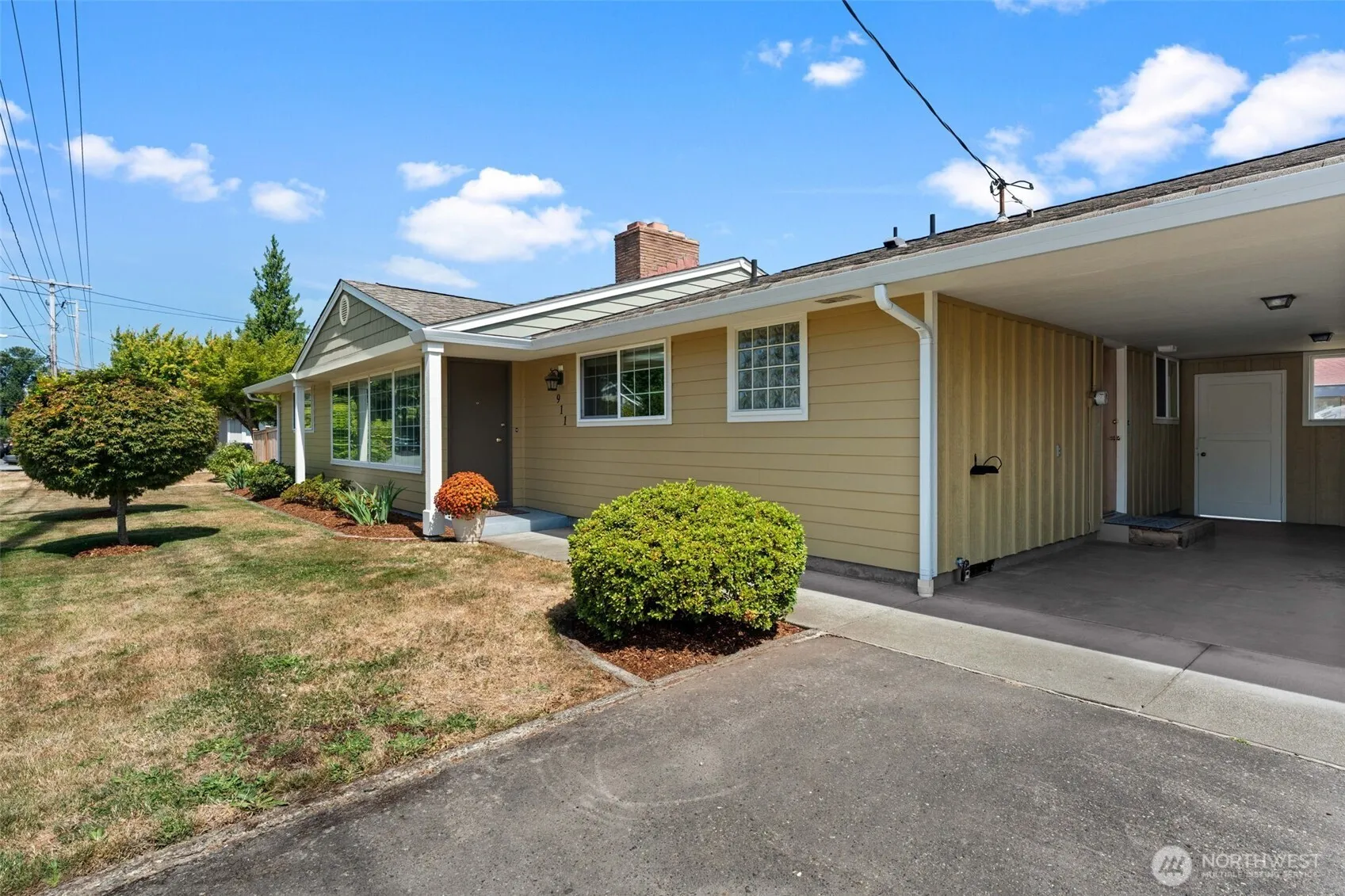Property photo for 911 11th Street Nw, Puyallup