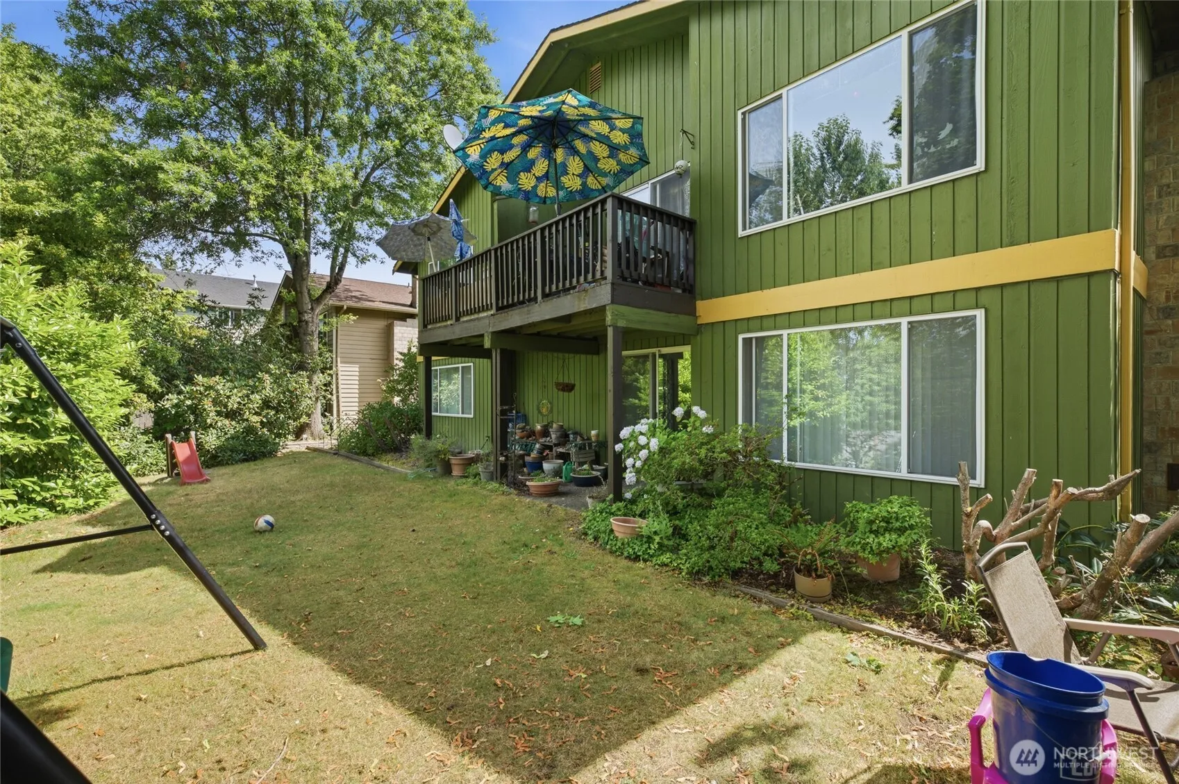 Property photo for 14001 35th Avenue Ne, Seattle photo 2