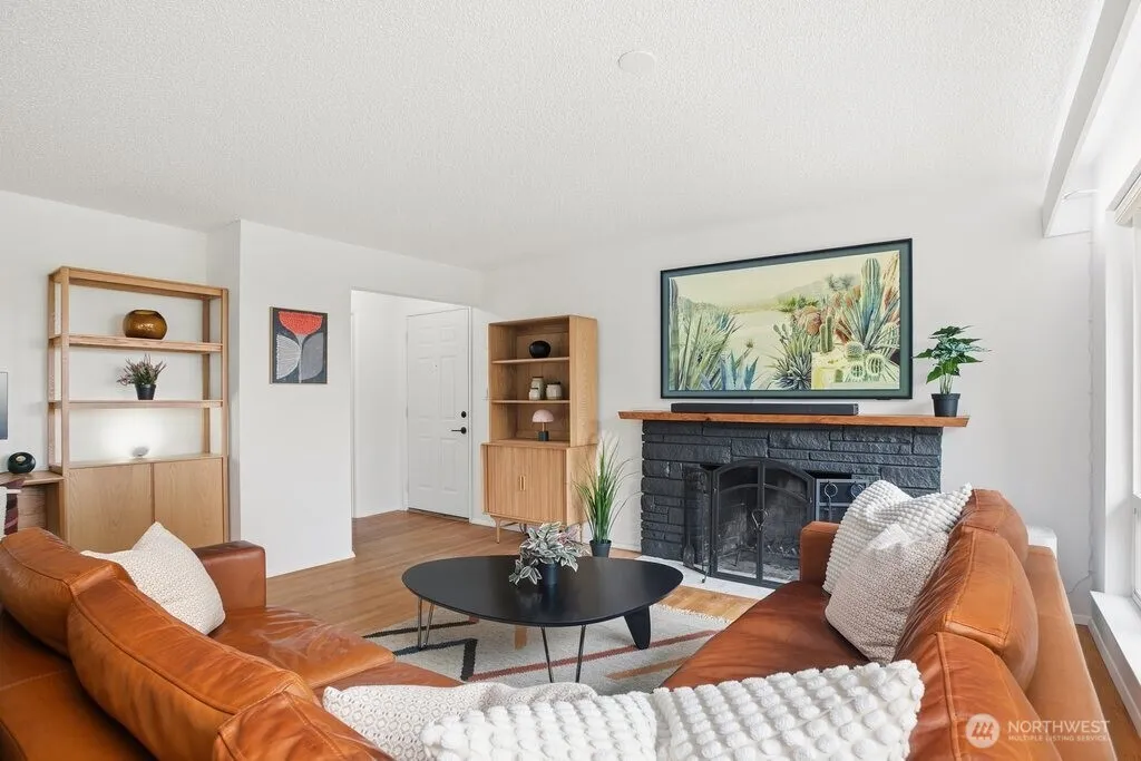 Property photo for 16601 8th Avenue Sw, Burien photo 5