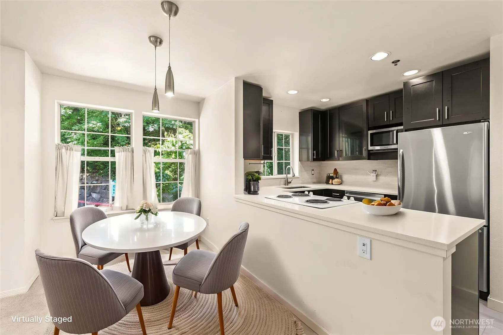 Property photo for 2540 118th Avenue Se #202, Bellevue photo 3