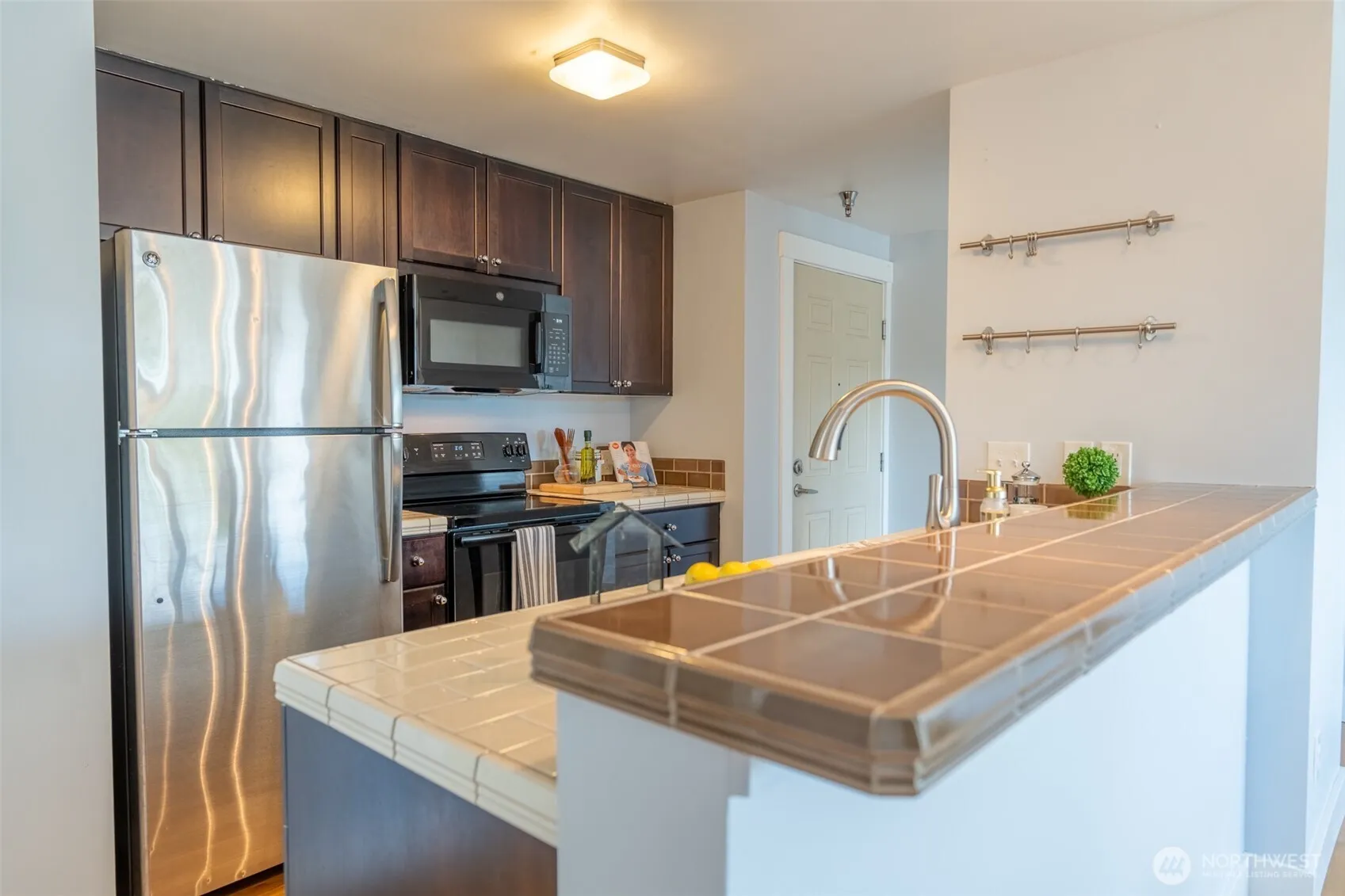 Property photo for 209 N 39th Street #304, Seattle photo 5