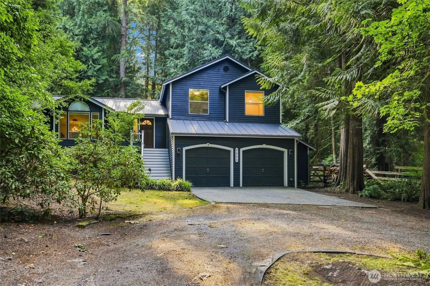 Property photo for 3020 E Ames Lake Drive Ne, Redmond photo 2