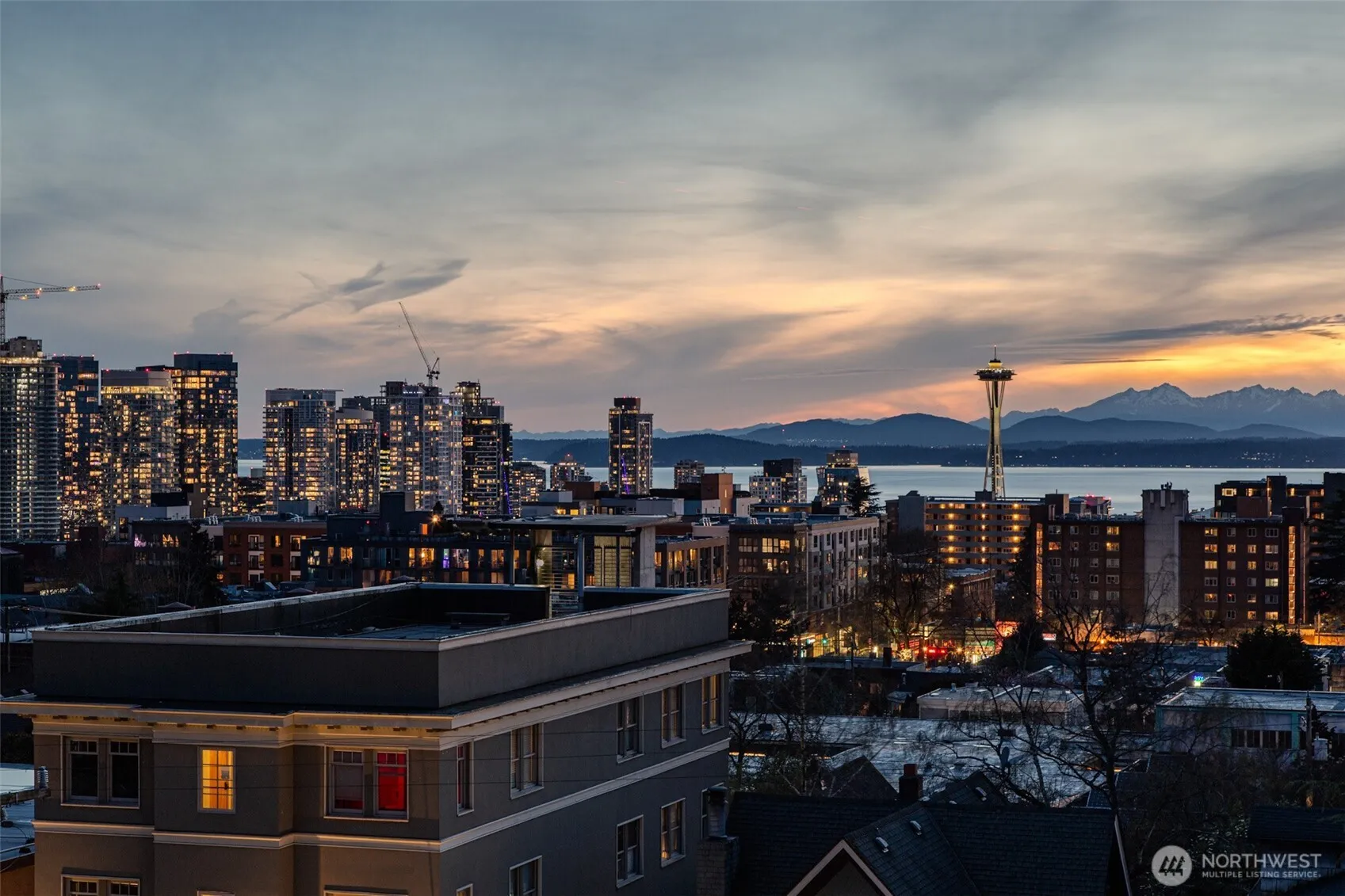 Property photo for 627 13th Avenue E, Seattle