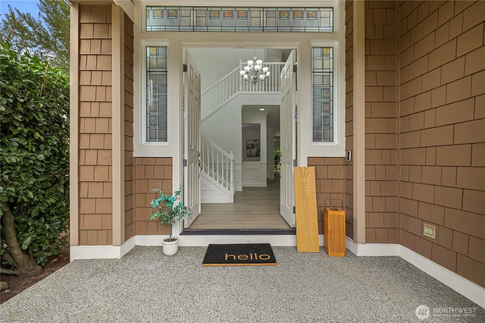 Property photo for 20554 Ne 32nd Court, Sammamish photo 2