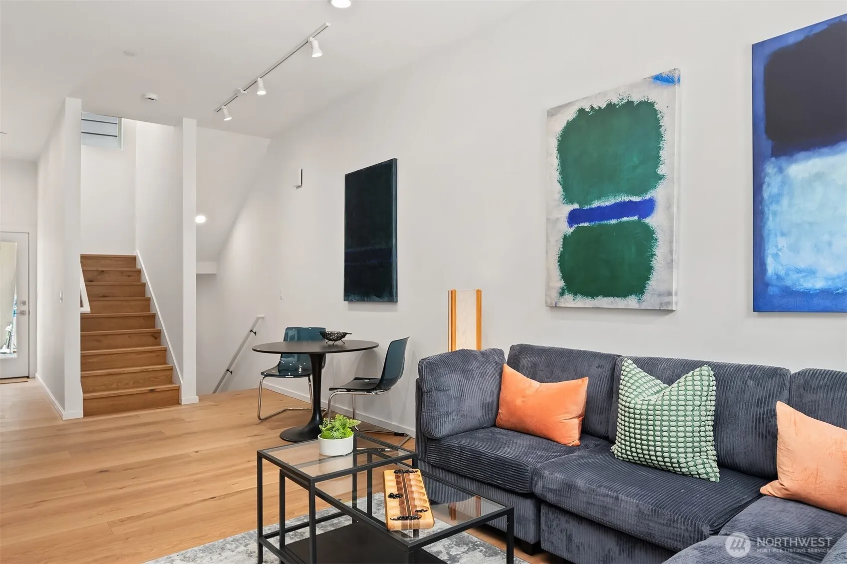 Property photo for 633 13th Avenue E, Seattle photo 5