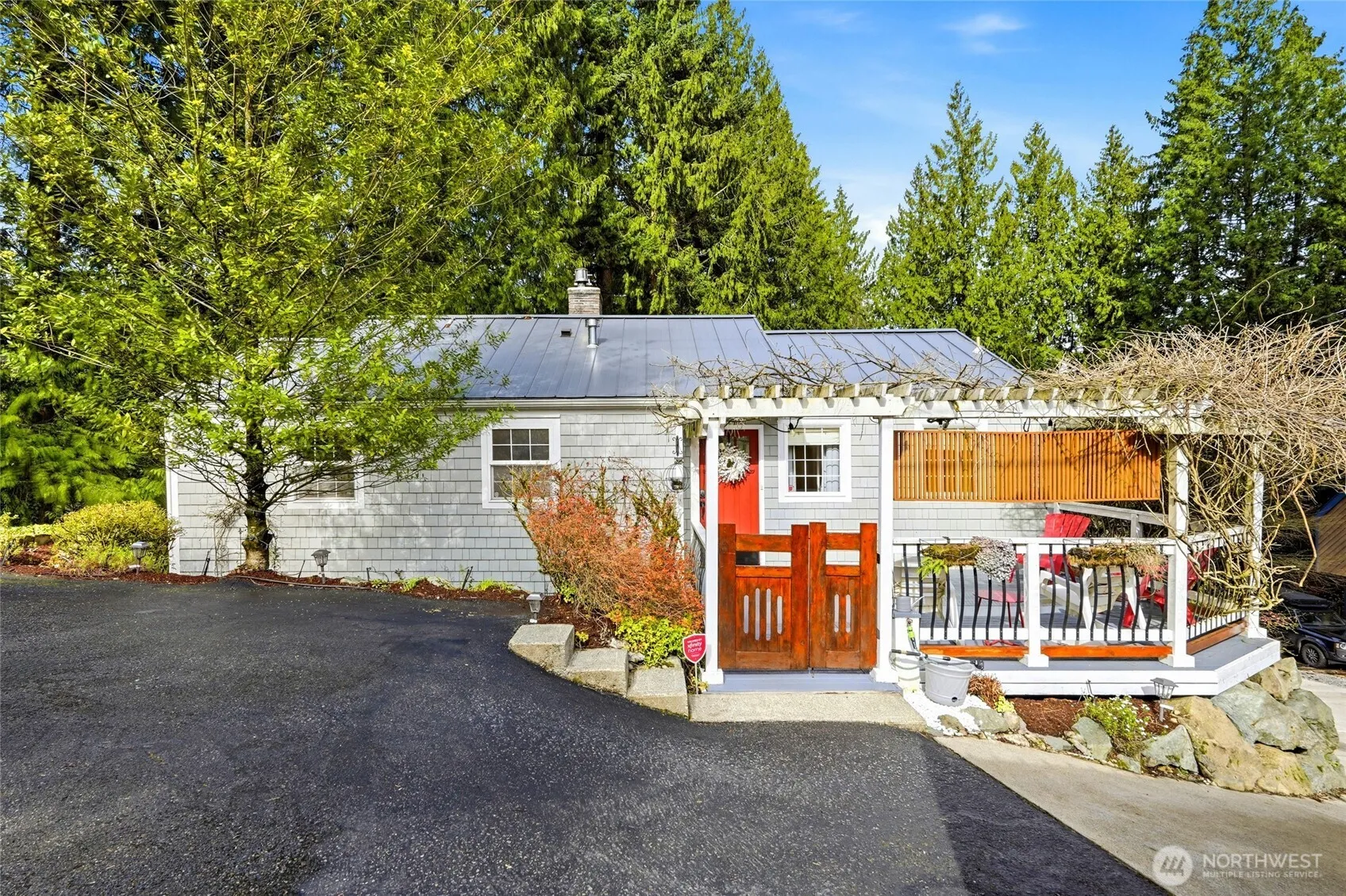 Property photo for 16714 Se Newport Way, Bellevue