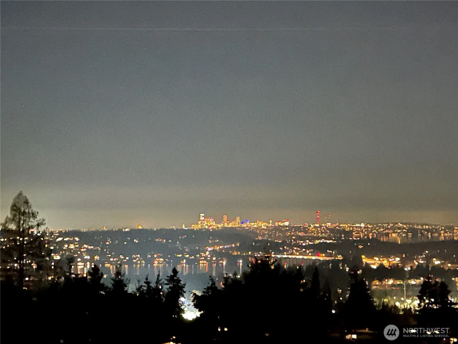 Property photo for 4736 134th Place Se, Bellevue photo 2